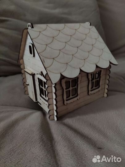 Домик для подарков