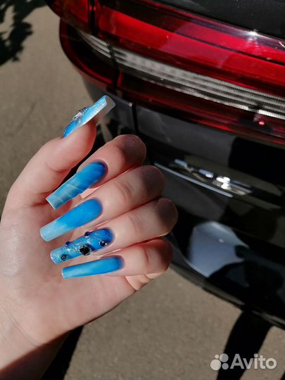 Мастер маникюра