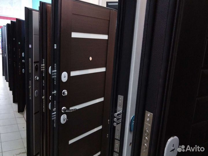 Двери продам