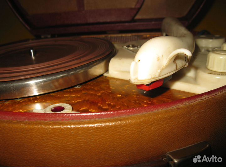 Электрофон (проигрыватель) ламповый 