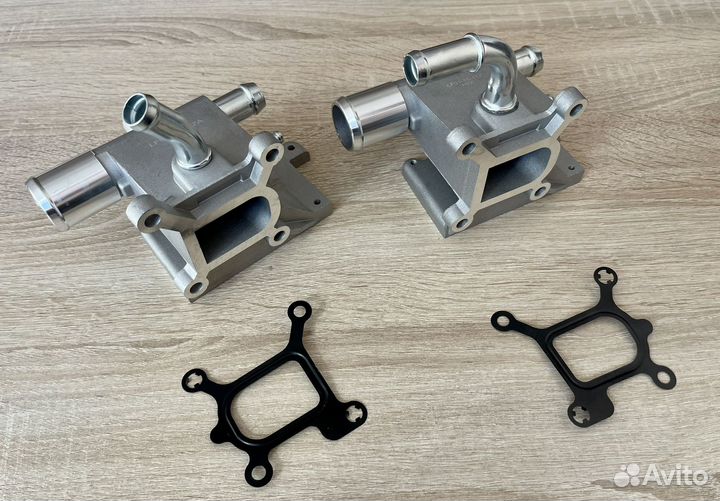 Фланец (тройник) системы охлаждения Mazda, Ford