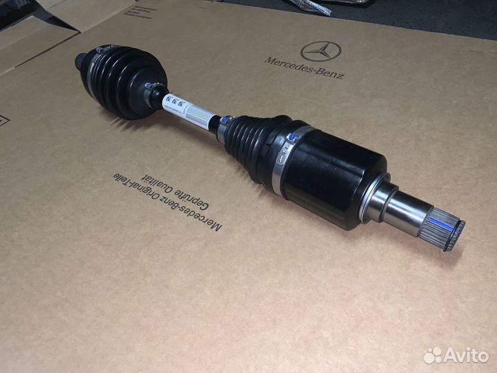 Полуось передняя правая Mercedes S W221 4Matic