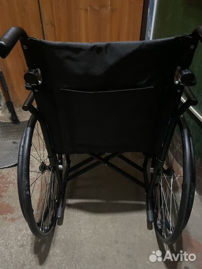 Инвалидная коляска