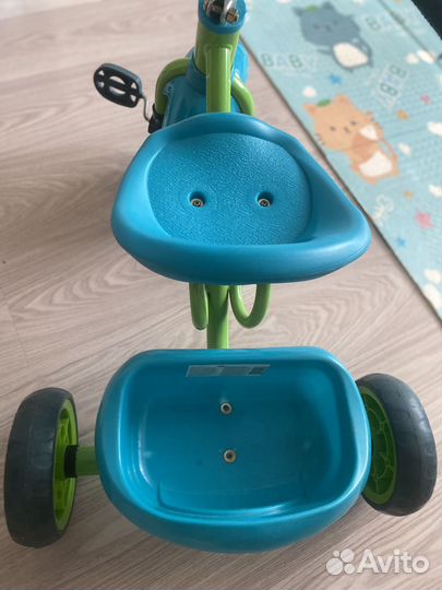 Трехколесный велосипед для малышей