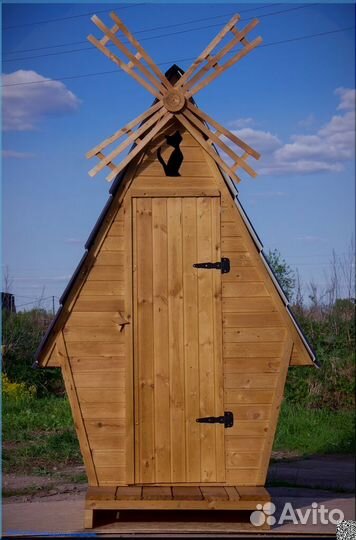 Уличный туалет с установкой