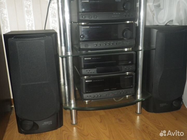 Музыкальный центр