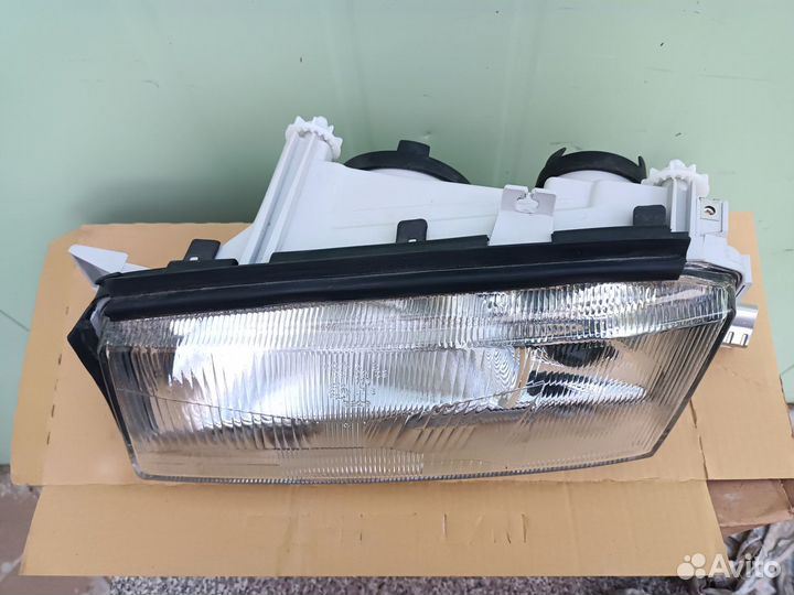Фара правая c противотум Шкода Октавия Skoda Octav