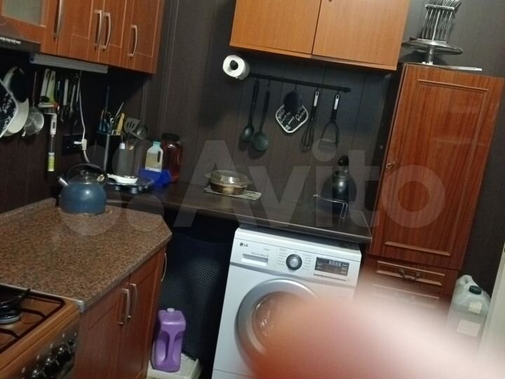 Комната 10 м² в 3-к., 1/3 эт.