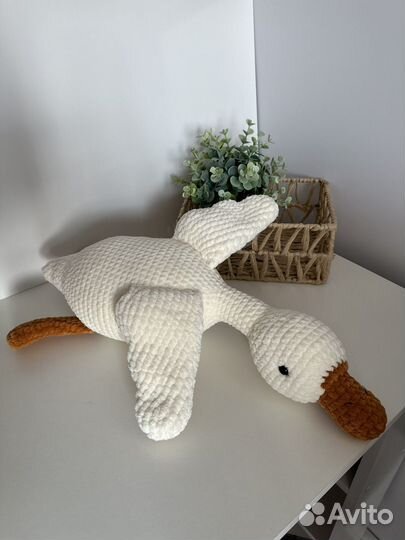 Вязанная игрушка гусь