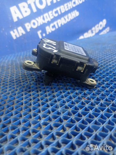 Моторчик заслонок отопителя Audi A6C5 седан 2000