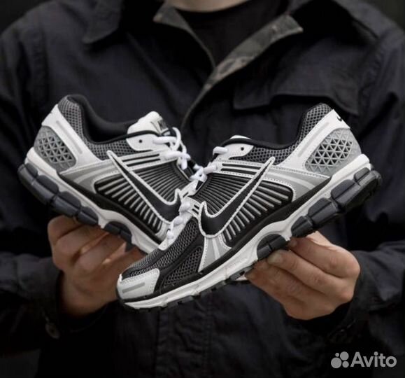 Nike air zoom vomero 5