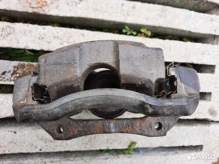 Суппорта передние Chevrolet Cruze, Opel Astra J