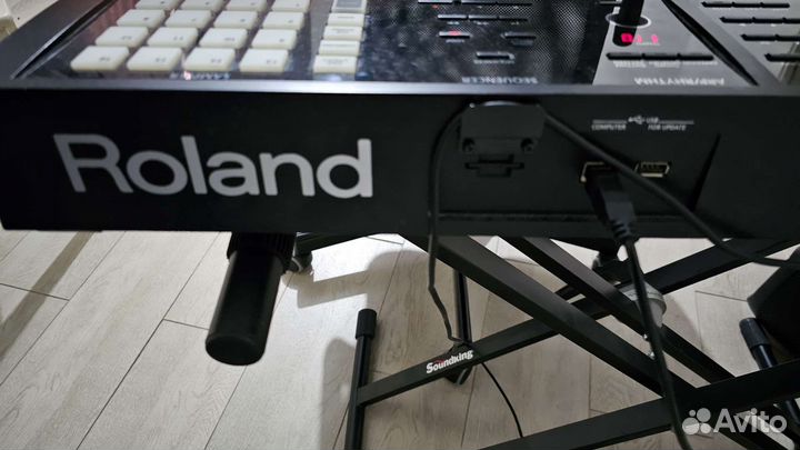 Roland fa-06