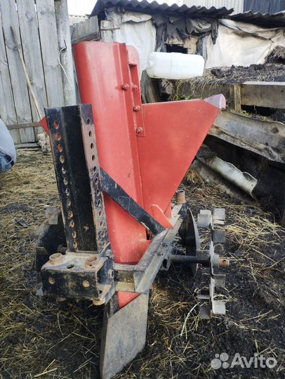 Картофелесажалка для мотоблока