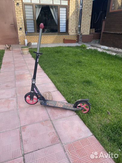 Самокат розовый