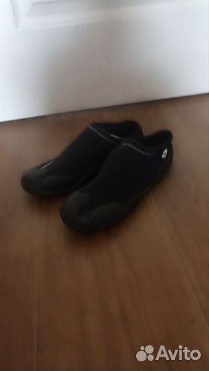 Гидрокостюмы и гидроботы