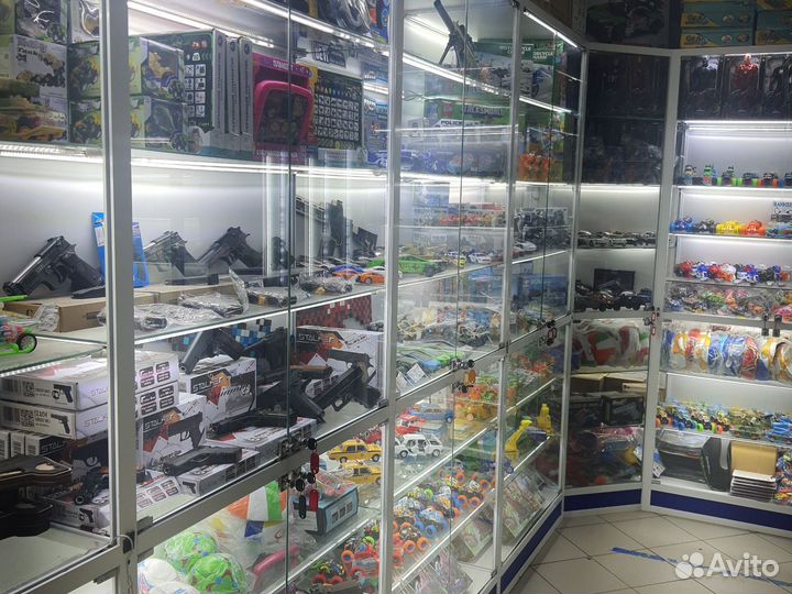 Лот детских игрушек