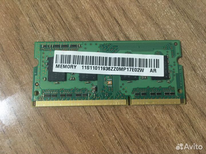 Модуль памяти Samsung SODimm DDR3 1 Гб PC3-10600