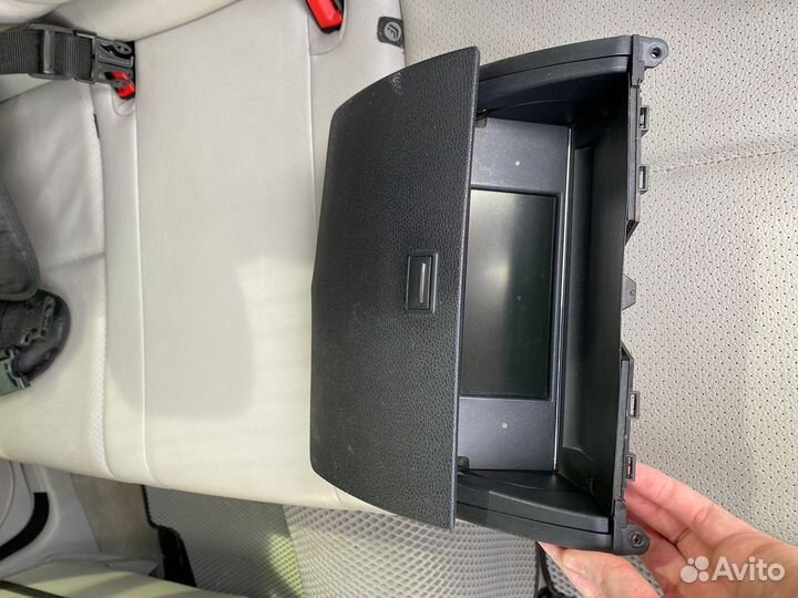 Дисплей аудиосистемы w204 MB Cclass