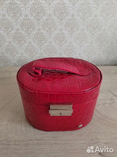 Шкатулка для украшений