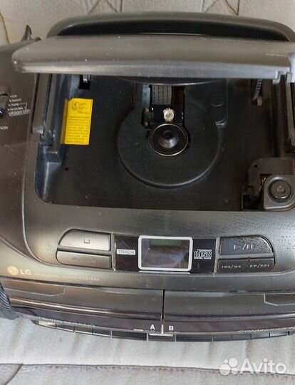 Магнитола с проигрывателем компакт-дисков CD-580