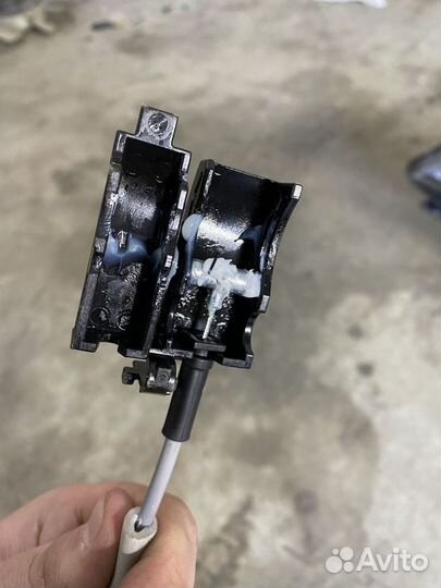 Замок двери задней левой Kia Optima (JF) IV рестай