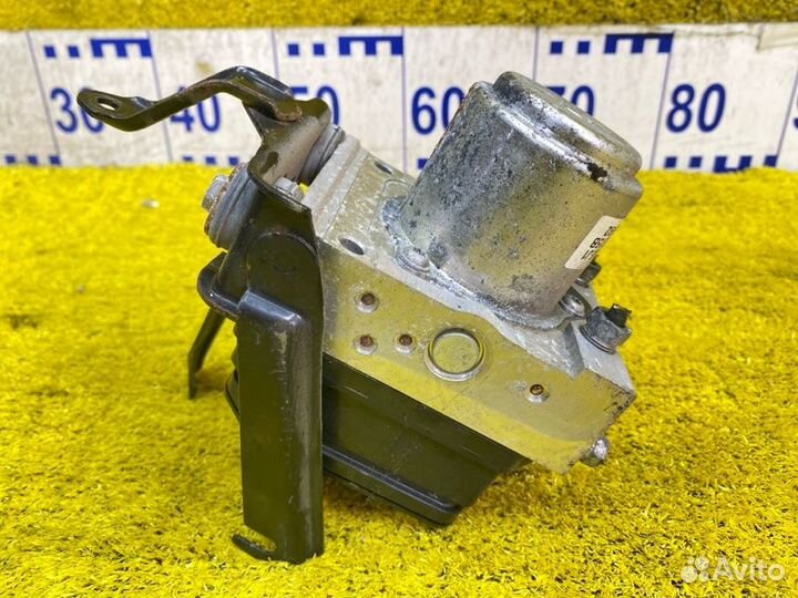 Блок abs передний Honda Fit GK4/GK6 L13B 2014/Цвет