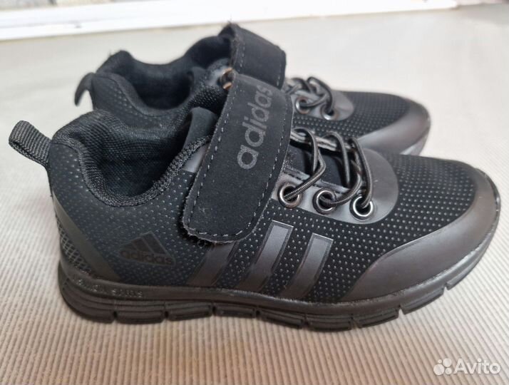 Новые кроссовки для мальчика 27