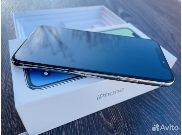 iPhone X, 64 ГБ