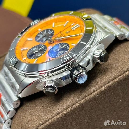 Часы Breitling Chronomat B01