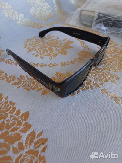 Солнцезащитные очки новые