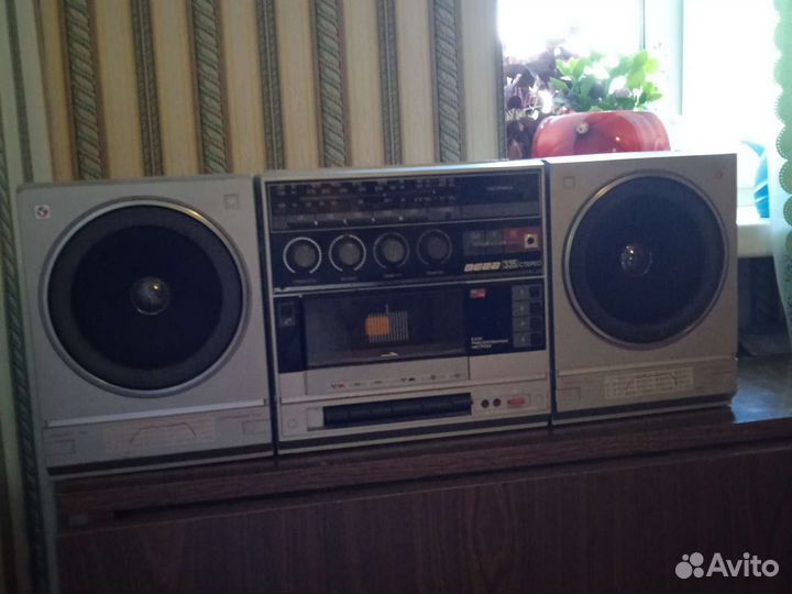Кассетный магнитофон