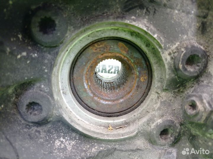 Кулак поворотный передний правый R