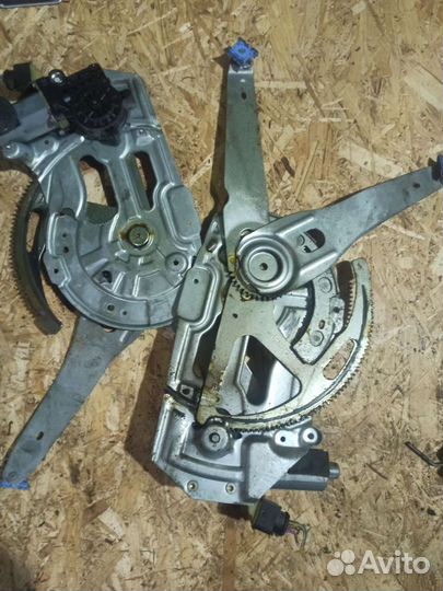 Стеклоподъёмник передний задний Volvo XC90