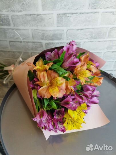 Букеты школьникам. Букет в сад. 1 Сентября