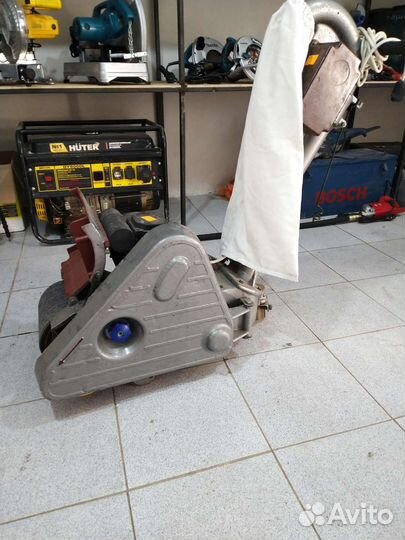 Паркетно шлифовальная машинка