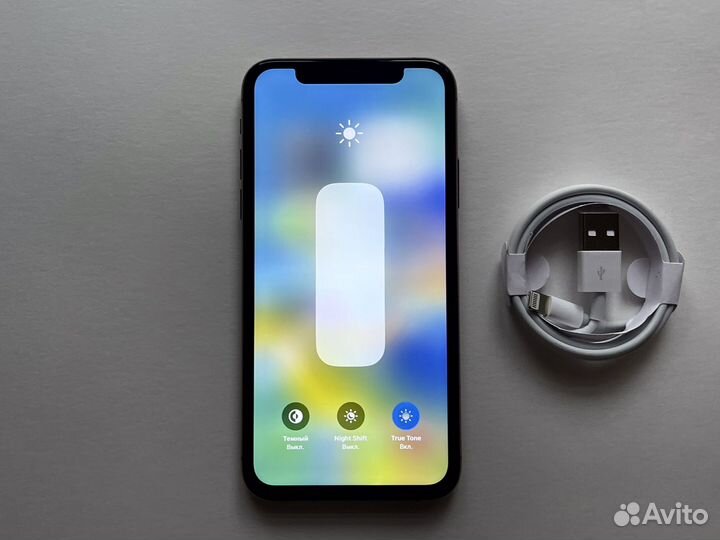 iPhone Xs, 64 ГБ
