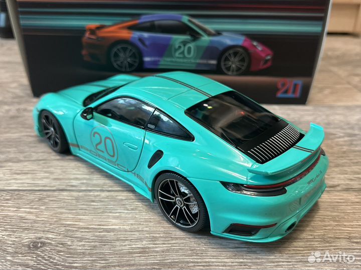 Porsche 911 (992) turbo S coupe 2021 1/18