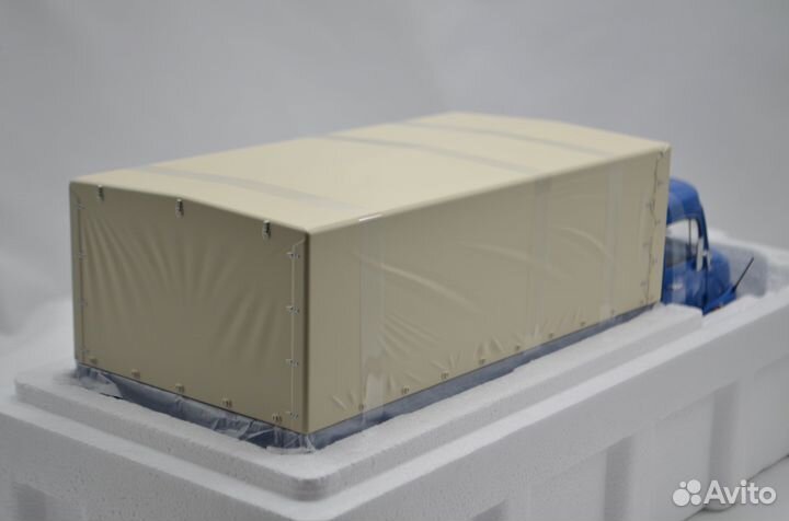 1/18, Mercedes-Benz L911, Schuco