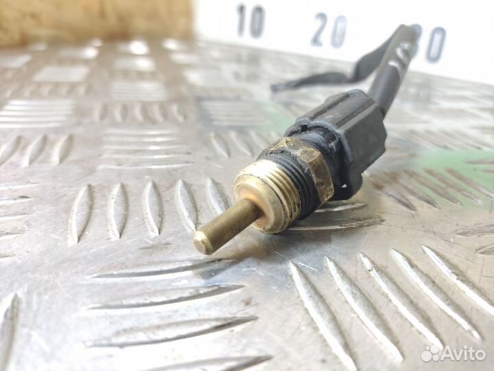 Датчик температуры жидкости Mitsubishi Carisma 200