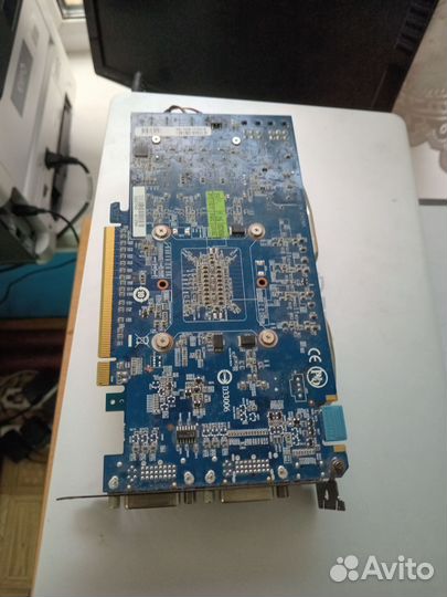 Видеокарта Gigabyte GTX 560 Ti