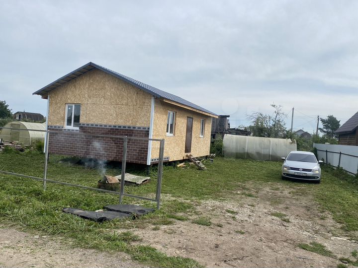 Дом 54 м² на участке 5 сот.