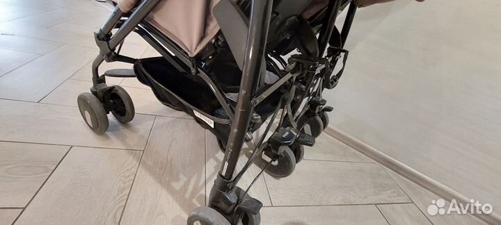 Коляска доя двойни или погодок pegprego