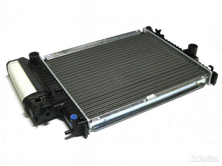 Радиатор охлаждения BMW 5-Series E39