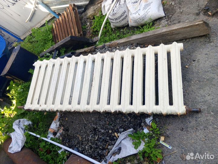 Батарея чугунная