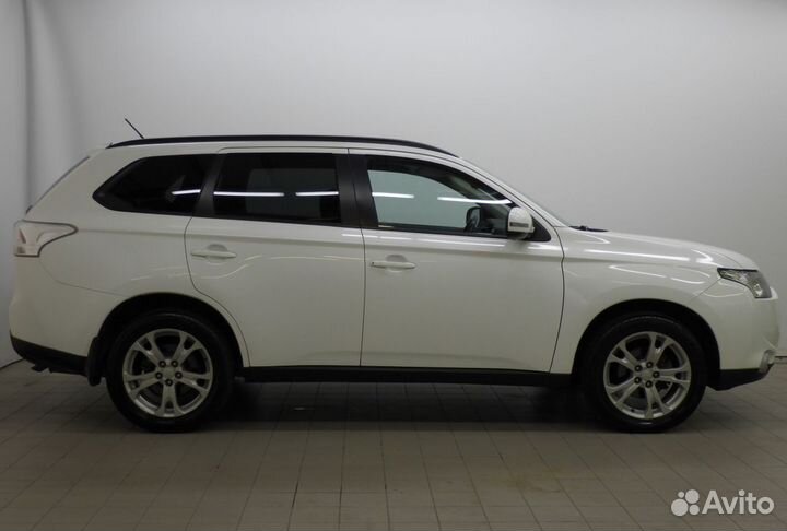 Mitsubishi Outlander 2.4 CVT, 2012, 143 013 км