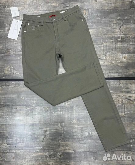 Мужские джинсы для активных людей