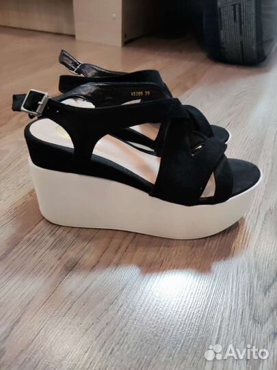 Босоножки женские 38 размер