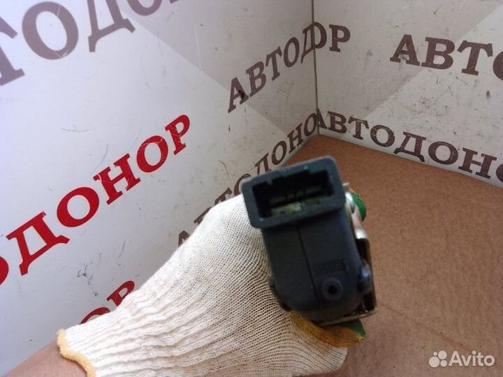 Замок двери передний левый Opel Vectra A