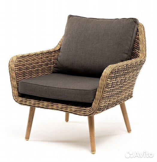Кресло садовое из ротанга